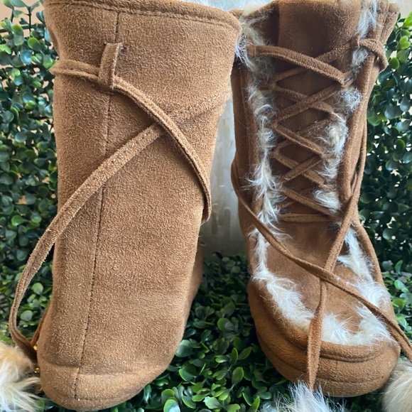 Gently used Jessica Simpson Moccasins - Picture 3 of 8